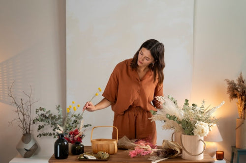 Why Earthy Tones and Organic Forms Dominate Home Fragrance Displays