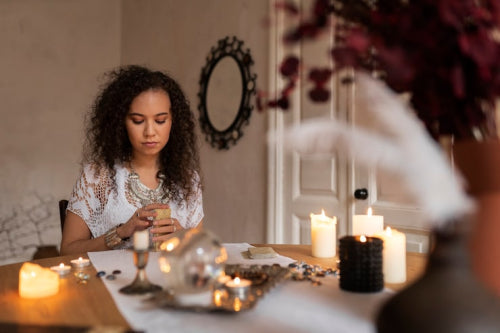 How to Choose a Candle That Feels Elegant and Conscious