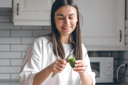 How to Support Healthy Skin With Plant-Based Ingredients
