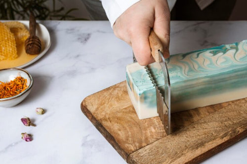 What Makes Botanical Soaps Suitable for Gentle Cleansing