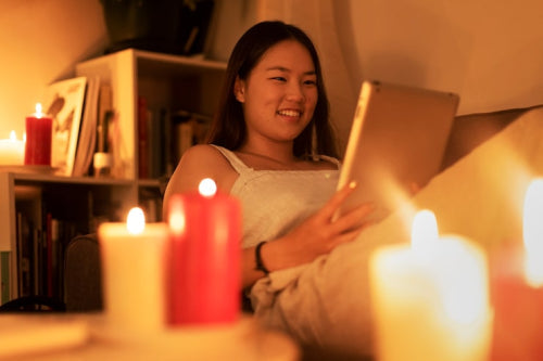 Comparing Clean Burning Candle Options for Your Home