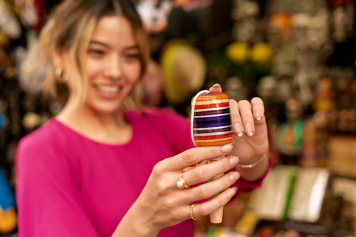 The Connection Between Beeswax and the Rising Popularity of Eco-Friendly Candles