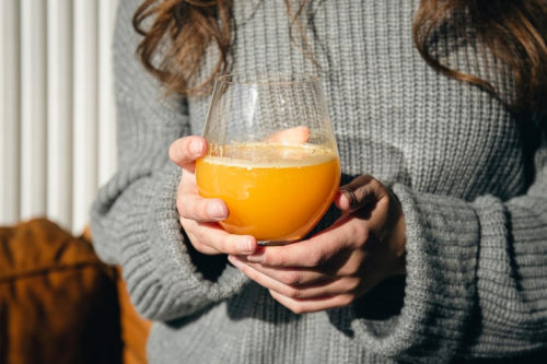 How Beeswax Blends Contribute to a Cleaner, Longer-Lasting Candle Experience