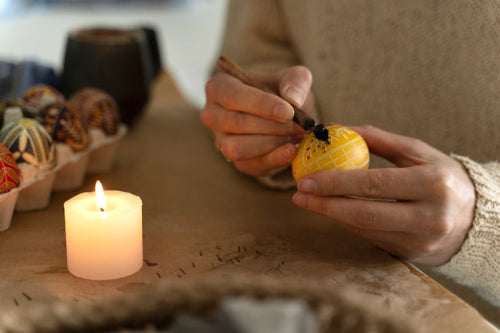 The Power of Scent: How Beeswax Candles Can Improve Your Mood and Your Health